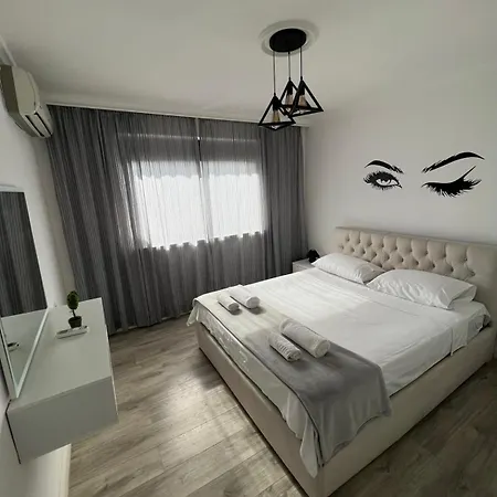 In Tirana,qender Apartment *